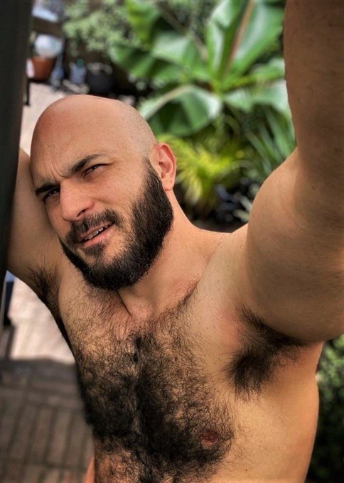 August 30 ?? ?? @hairydavid @hairyfan #hairsome #hairychest #hairygay #hairyfan #scruff #beardedhomo