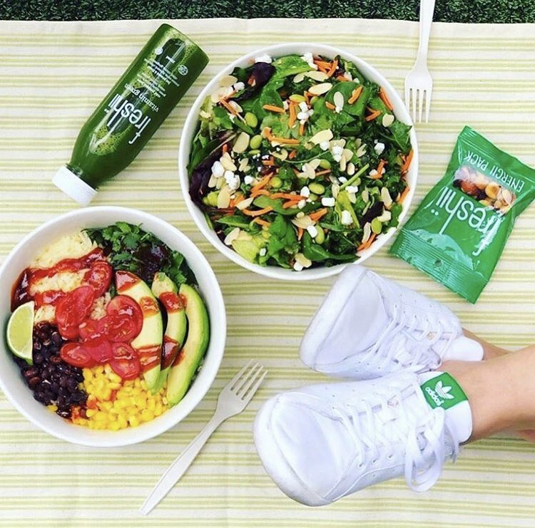 FreshiiSWYEG's tweet photo. Sunday’s are for eating but not for cooking. 

#yeg #yegfood #fuelledbyfreshii #eatenergize https://t.co/JvDOO2cwwC