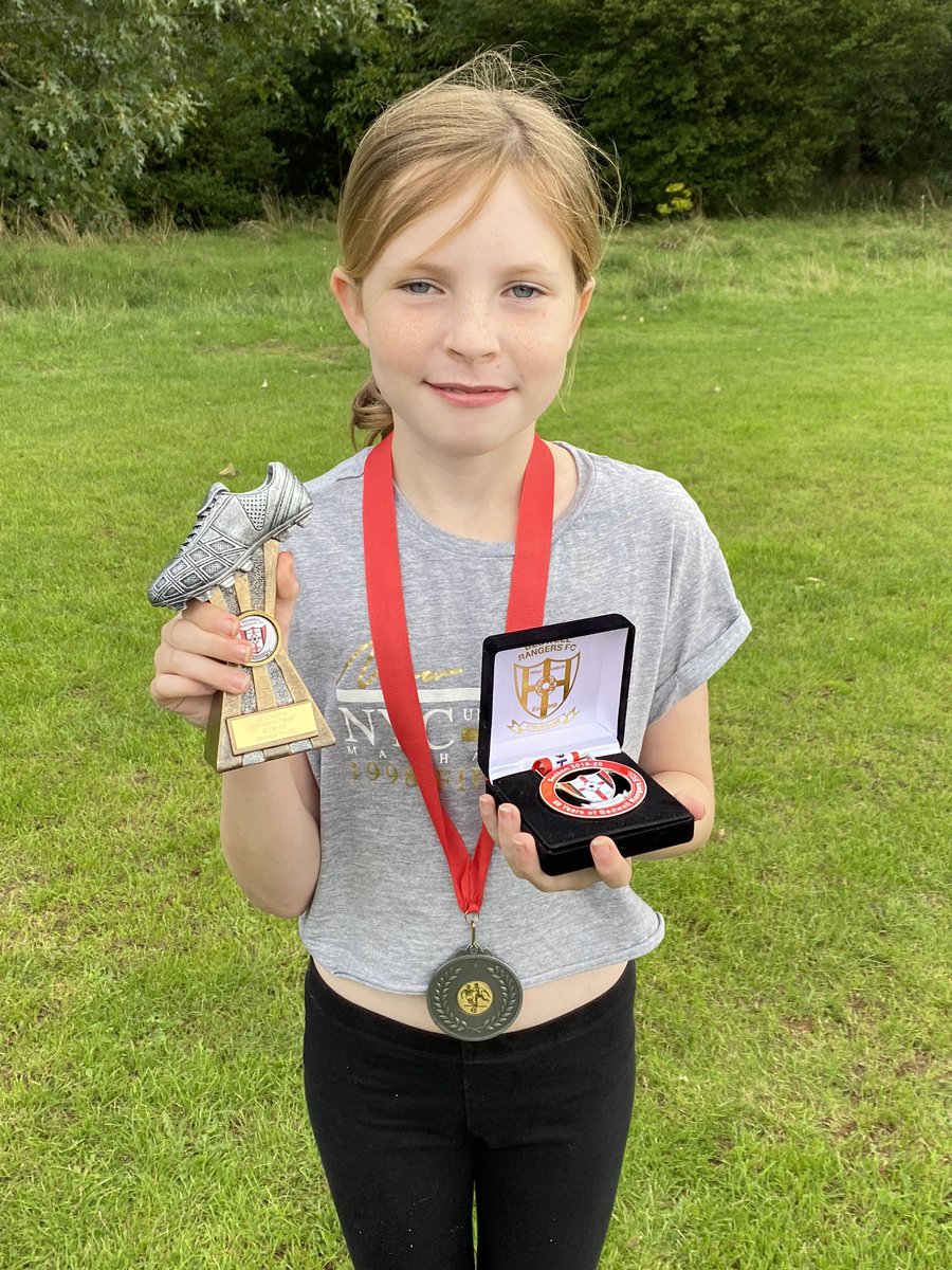 lizyoung1's tweet photo. Manager’s player of the season. 🥰 https://t.co/MO2axNekEE