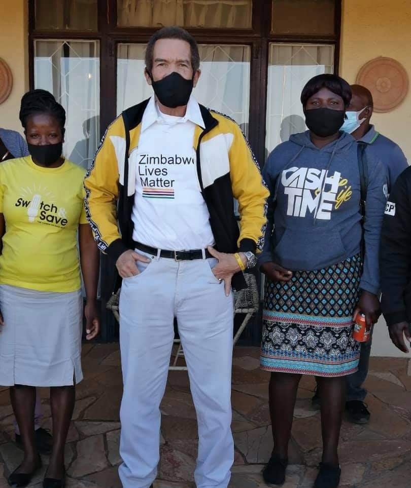 PedzisaiRuhanya's tweet image. Thats what legends do. Thank you President Khama. #ZimbabweanLivesMatter