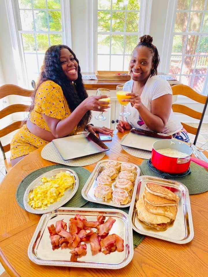 SunDay 🌞 FunDay 🥳 with Bestie 👭🏾 #BreakfastKlub