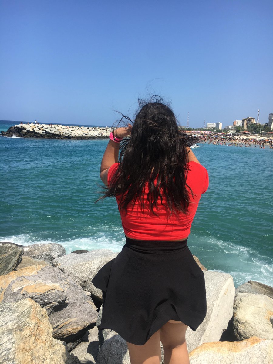 torrealbad262's tweet photo. Quien no extraña la playa?🥺
#Flowers #tbt #playa 
-sigueme en IG: Ladani_17
-sigueme en TikTok: Ladani_16 https://t.co/OwggdOW2ww