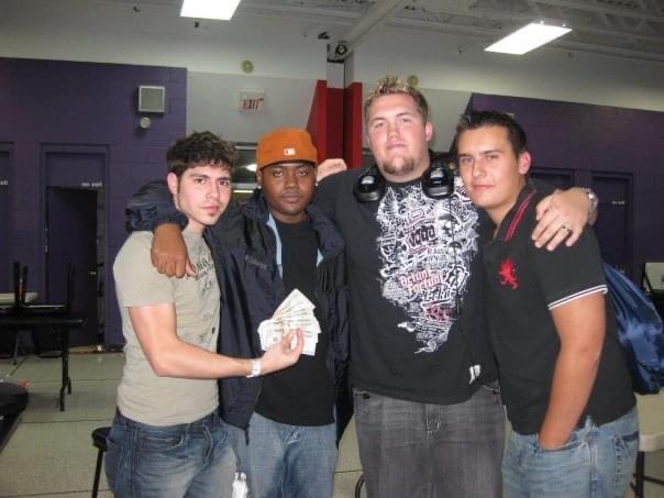 11 years ago today... <a href="/Team_RawTalent/">Raw Talent</a> was clapping in Gears 2 for that bread... 

<a href="/GoWRosterMania/">GoW RosterMania</a>