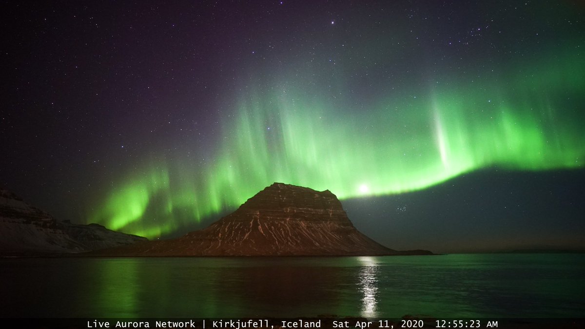 AboveEarthAlert's tweet photo. Aurora is back, and you can watch our network ad free on https://t.co/8oR3GFgduC also you can win some amazing prizes like a free stay at the Aurora borealis observatory 💚💚 https://t.co/ubbMVOct6m