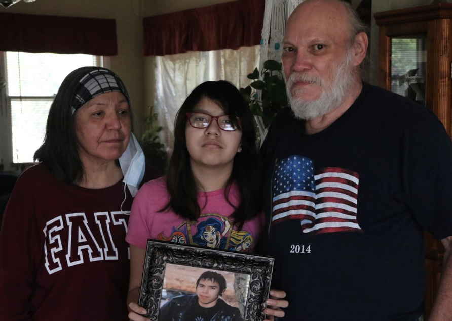 dead at 31William Prince, Nazko First Nation, from Rapid City,  #SouthDakota, father of 3, died from  #COVID. He spread joy to everyone & smiled so much they called him “Cheeks" As a teen he was a Golden Gloves Champion, but lost the fight to covid.  #MAGA https://rapidcityjournal.com/news/local/family-recalls-mans-struggles-before-he-died-from-covid-19-complications/article_a678e555-eead-54ea-875b-698e3d79a62a.html