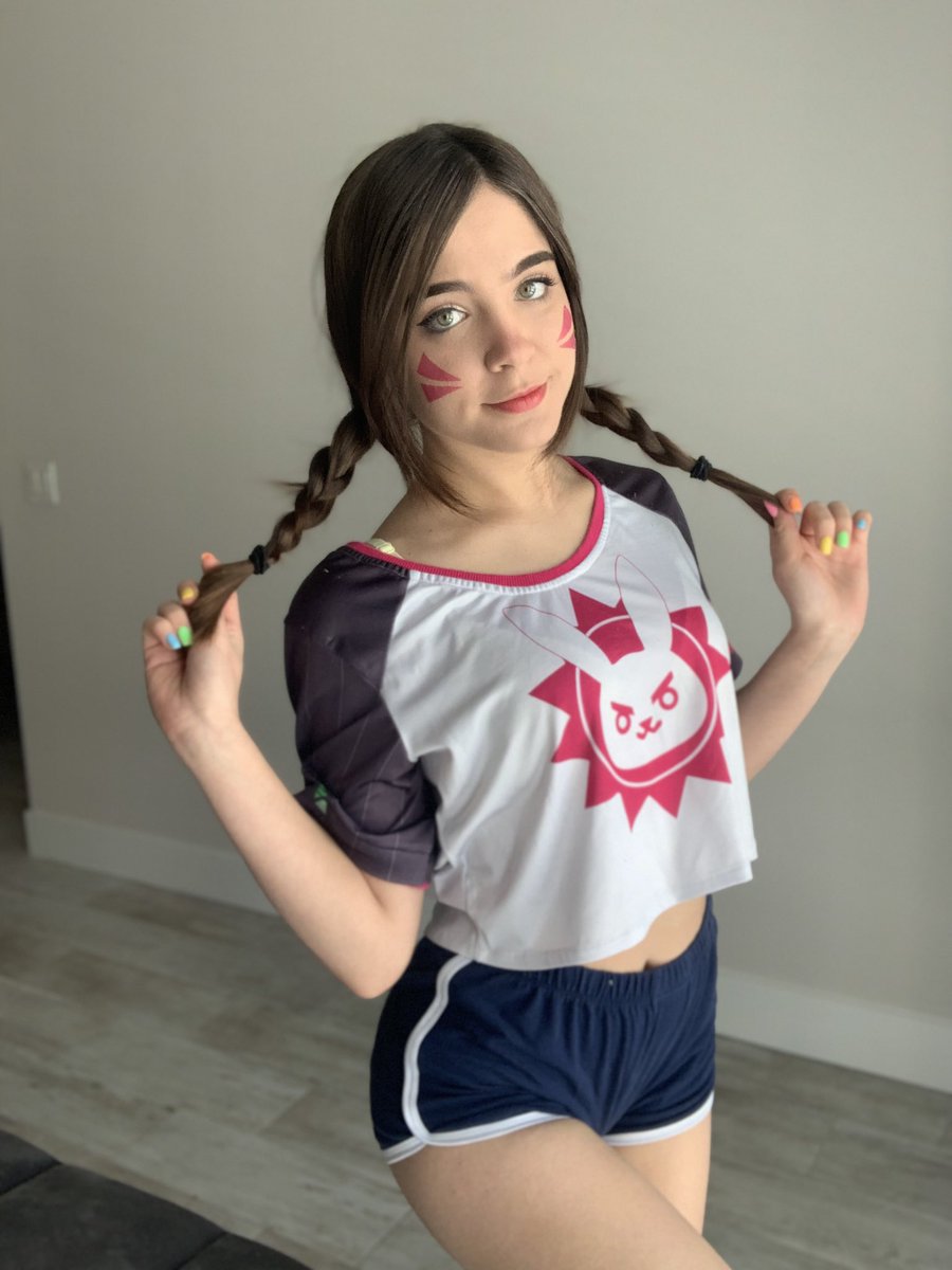 staryuukiii's tweet photo. Ya estoy en directo me acompañas ? https://t.co/dOMXGT6DQ7 ❤️😘 https://t.co/ZLziIB7Tc2