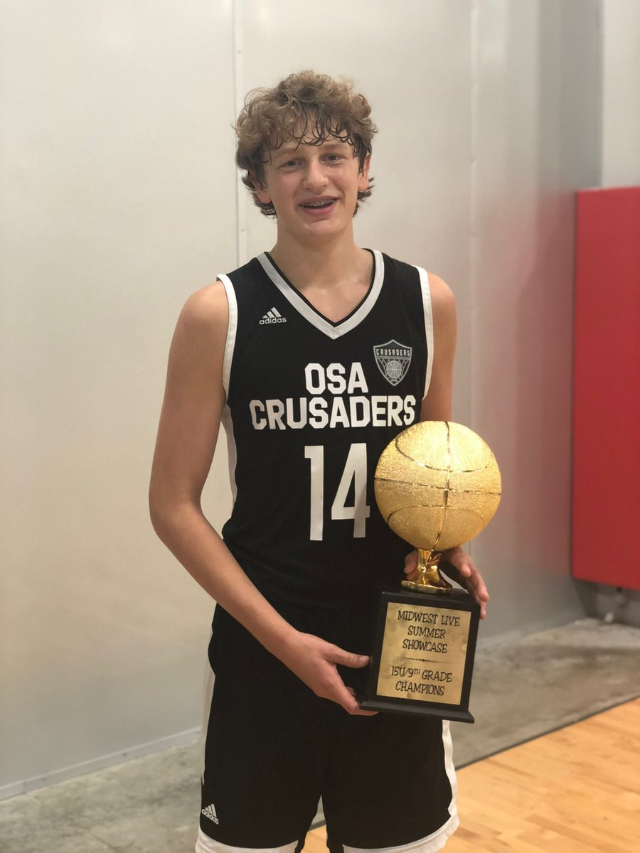 AshDeVries's tweet photo. 3/3 for providing Tucker with the opportunity to do what he loves! #OSAFamily #OSACrusaders @Coach_DeVries @Tucker_DeVries https://t.co/m1yYQkIPWc