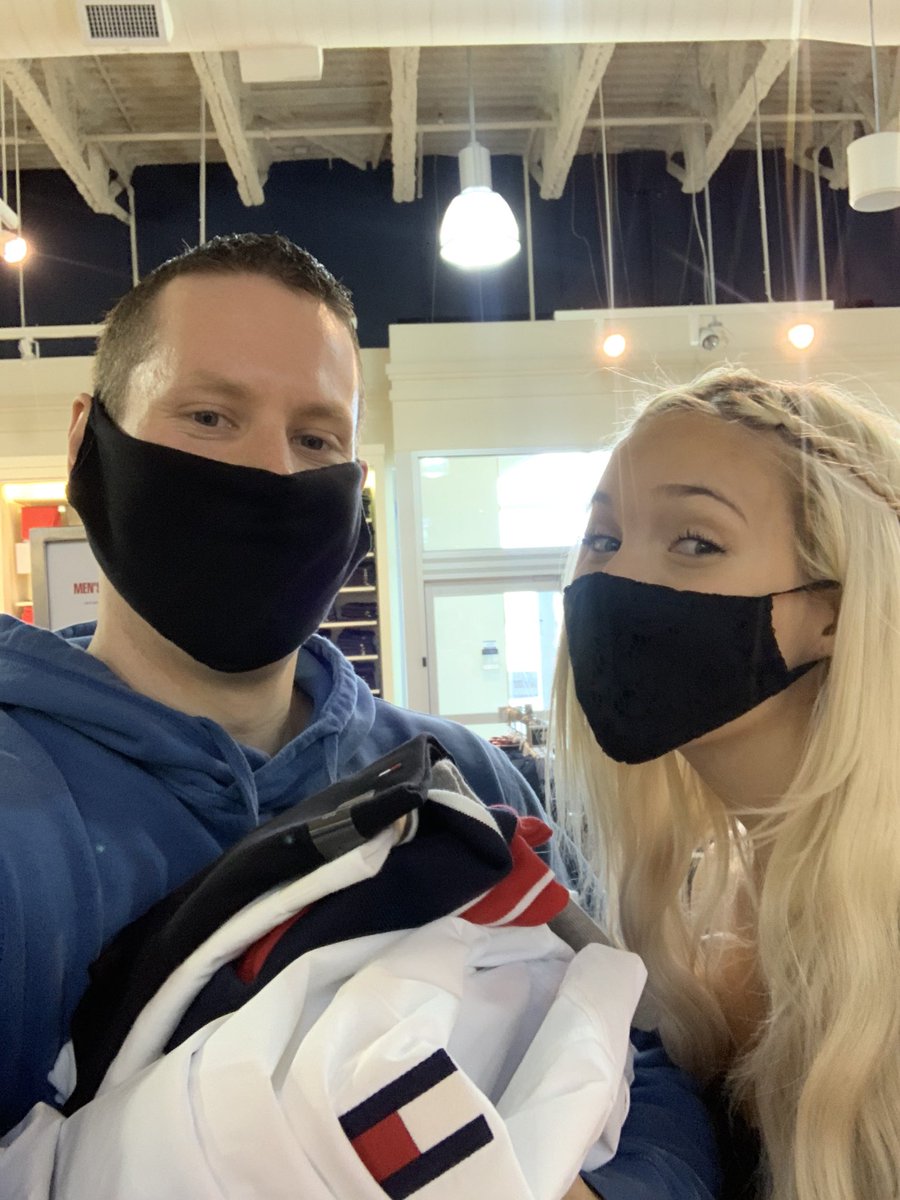 Troydan's tweet photo. Shopping life https://t.co/HdZHjMUSQm