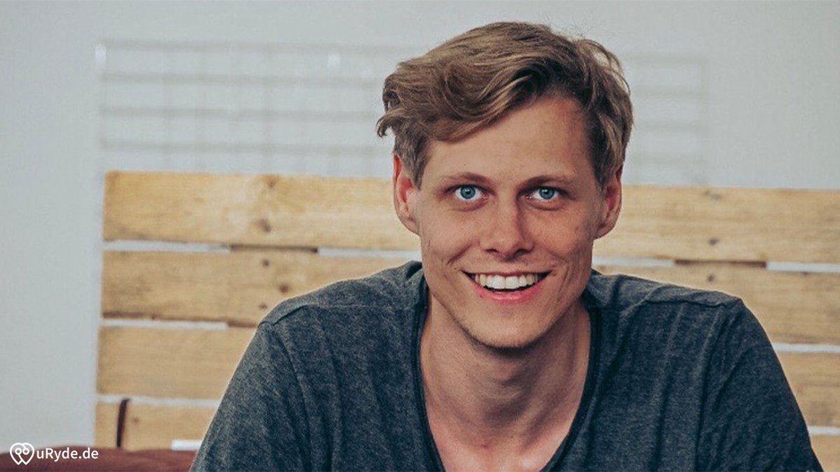 uryde_mobility's tweet photo. Das ist Malte!
Er ist studierter Maschinenbau-Ingenieur, unser Geschäftsführer und gemeinsam mit seinem Bruder der Initiator der Idee hinter uRyde.💡
Im Team übernimmt er die strategische Ausrichtung, Organisation des Vertriebs und die Kunden-Kommunikation! #ceo #team #uryde https://t.co/MZmWl3Yreu