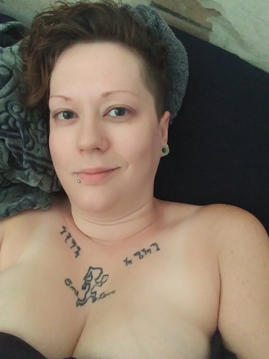 DA_Pleasures's tweet photo. Being lazy this afternoon..
Don't want to get dressed.
#milf #realcouple #lazysunday
@DA_Pleasures https://t.co/FoGUDjjVpb