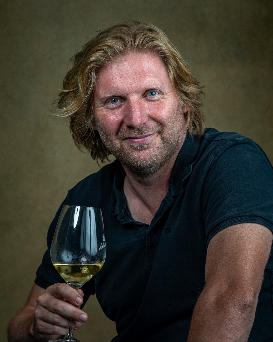 bashoogland's tweet image. RT èn maak kans op een bijzonder diner voor 2 pers. incl. wijnen bij het POP-UP wijnrestaurantophetland.nl , 2 sept-4 okt. in de wijngaard St.Martinus, locatie Voerendaal (leuk voor jezelf òf om weg te geven) #meedoeniskansmaken #jezulthetmaarwinnen #aardigzijnkostniks