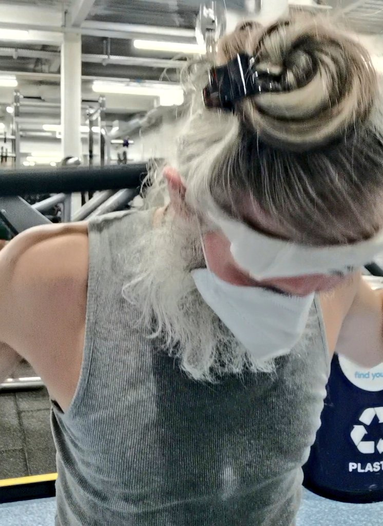 joncampling's tweet photo. Fab #RUNWITHREGIS today LIVE ovrnon my INSTA Thanks you ok Who joined me ππ€
Followed by a fab #weights sesh
Now A how Epsom salts bath sitting milk from my @Wyntercon glass
Ahhhhhhh bliss.
ππ€
#Triceps #Obliques #Lats #Back #shoulder & #abs π€ https://t.co/kOIhKWMq5s