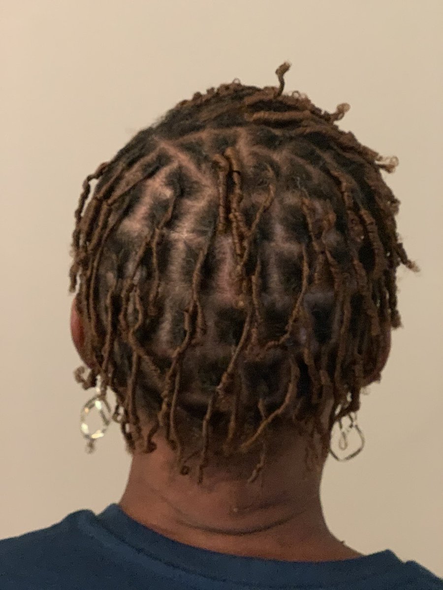 Starter locs via comb coil method.....❣️ 

Book your appointment today 904.770.6775‼️

#starterlocs #combcoils #unbiasedtresses #healthyhair #jacksonvillestylist #naturalhair