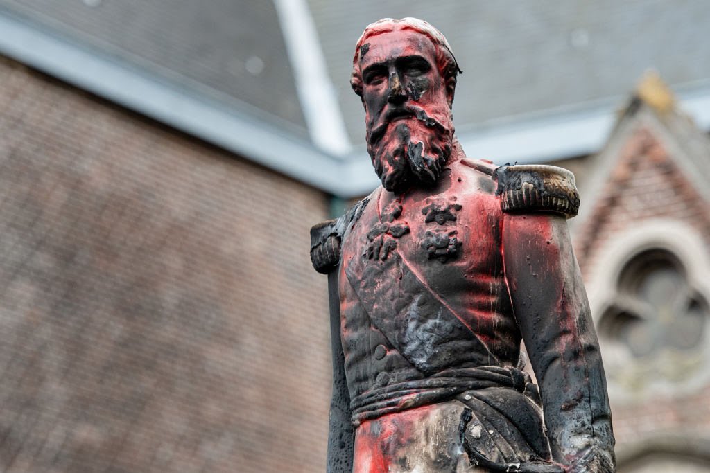 4) Protesters Topple Colonialist Monuments in England and Belgium as Black Lives Matter Demonstrations Spread Across Europe:“A statue of Edward Colston was tossed into Bristol harbor and monuments to King Leopold II were defaced in Belgium.”  @artnet  https://news.artnet.com/art-world/colonial-monuments-topple-europe-1880991