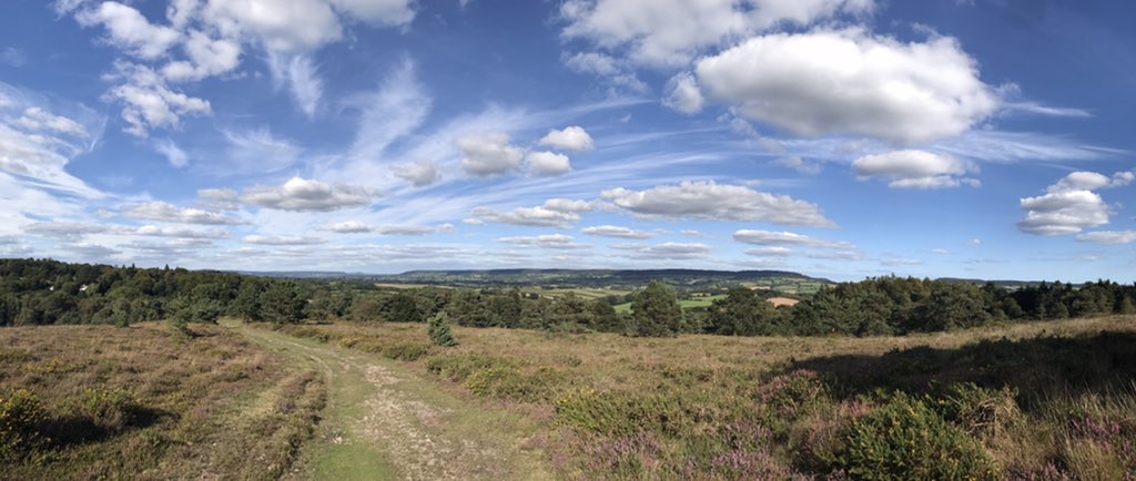 alexdeakin's tweet image. Feels like we haven’t had a northerly for ages 

The vis is amazing 👀 

#CleanAir 

#BankHolidayWeekend 

#DevonIsHeaven
