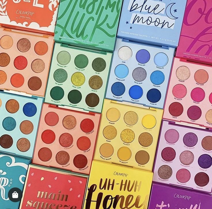 stilhsash's tweet photo. 🌻 CONCOURS EXPRESS 🌻

je vous fait gagner la palette monochrome de @ColourPopCo que vous souhaitez ! 

conditions : 

- me follow 

- retweeter 

bonus : follow mon instagram : beautyanouck_ 

fin du concours à minuit ! 💓 https://t.co/LUnVVjL8oM