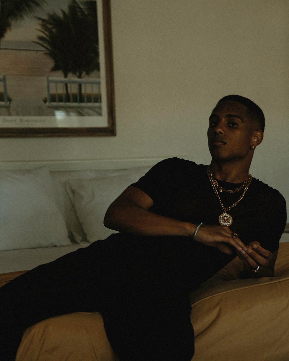 Onlykeithpowers's tweet photo. Keith Powers - Motel room series 📸 Jorden Keith https://t.co/StIMAkJGiS