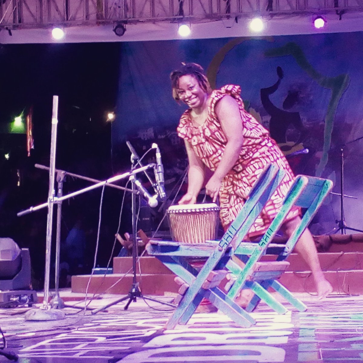 Meet assembly of talented artists especially women making music🎼 for indigenous African communities 🎅👸

Who is your favourite artists?
◼
◼
◼

#letsplay #Djembe #Drum
#Indigenous #African #Music
#Culture #Tradition #Woman