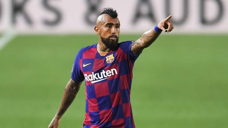 Barcelona and Chile midfielder Arturo Vidal, 33, would be open to a return to former club Juventus. (Goal)