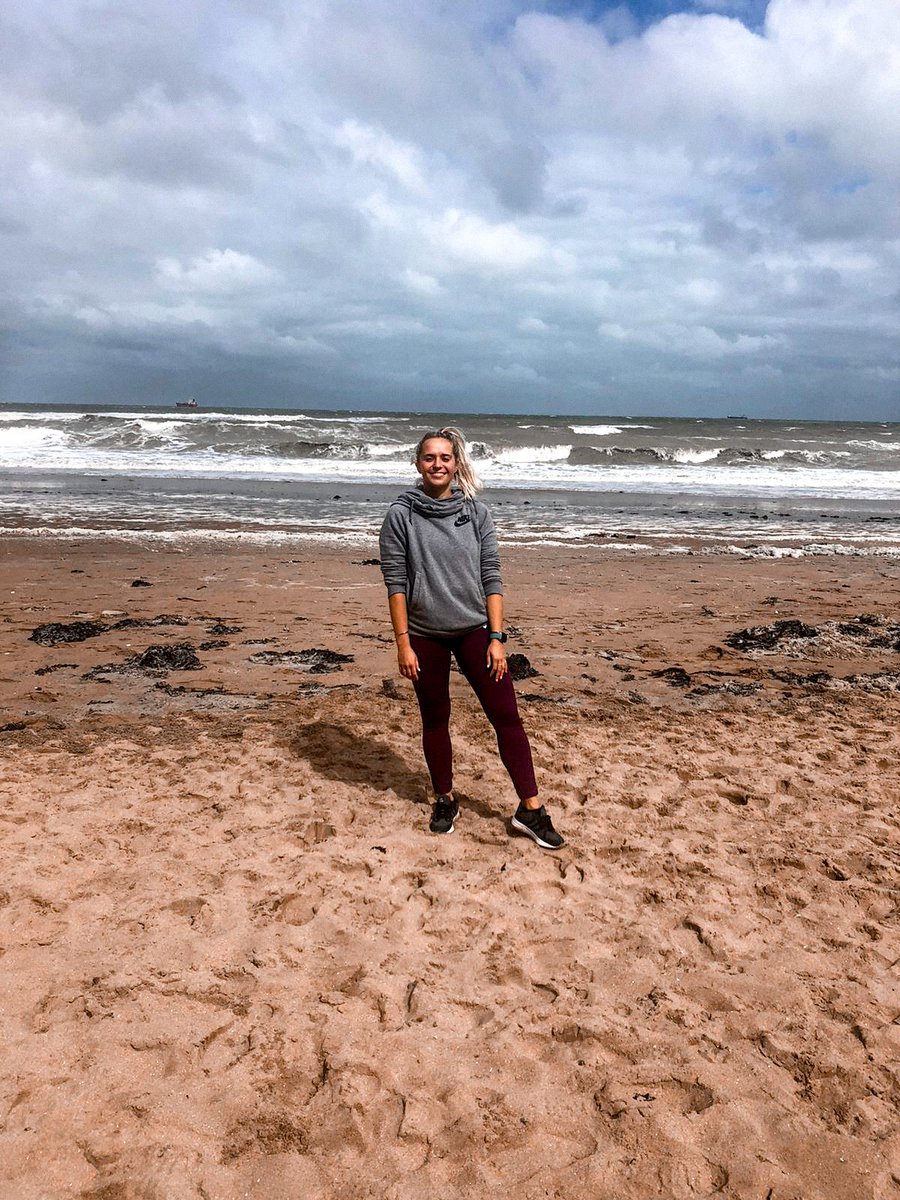 Today I hiked 10miles from Margate to Broadstairs with workouts along the way!! 

Bum cheeks and legs are already screaming at me but boy was it a great great day!! 

<a href="/Sherunsitldn/">Tasha Keating</a>