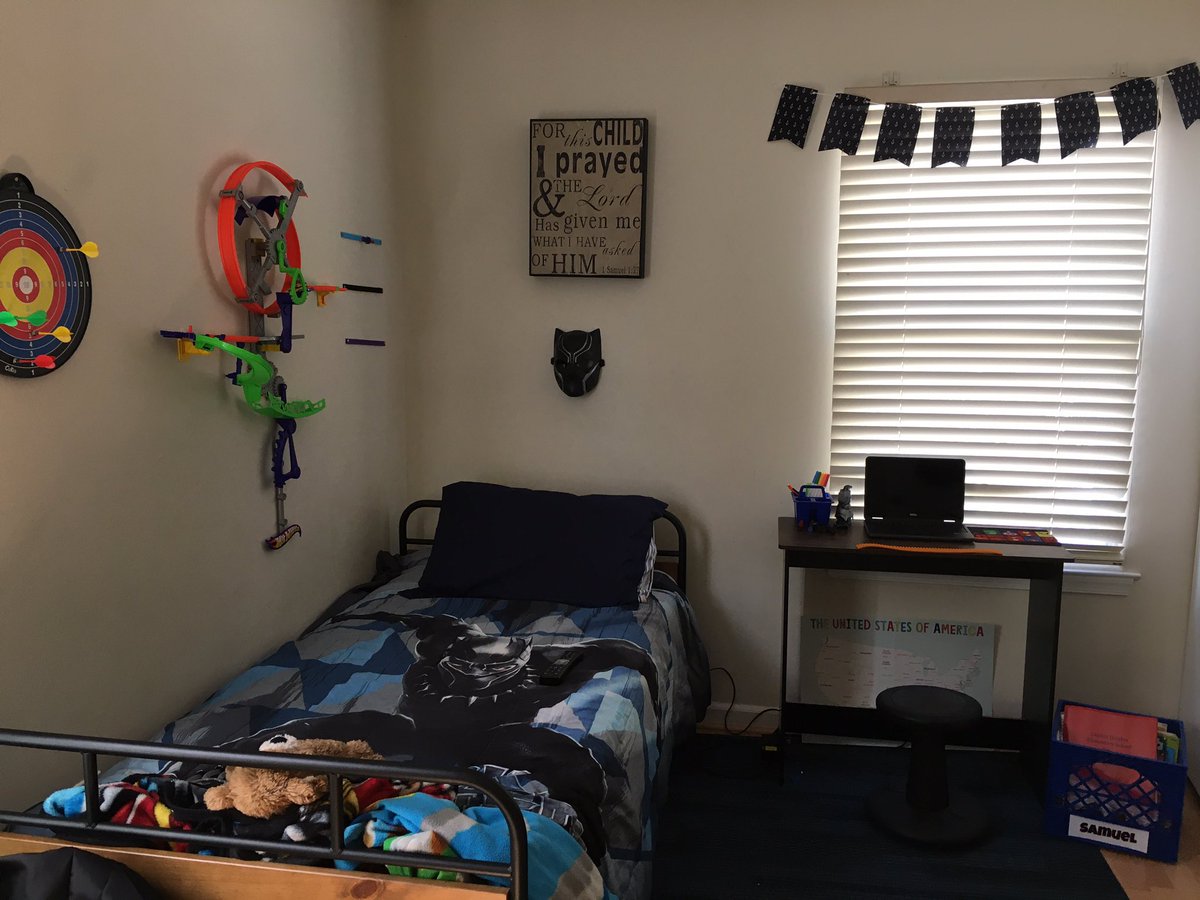 mrsrubinsworld's tweet image. My boys are not into “decor” 🥴 but are minimalist like their dad. Lol. My 3rd grader requested a dart board, lego strips and a car track for “brain break” time. Oh! And cardboard (see previous posts ☺️) 👍🏾 You got it son! We are ready! #PlugInPGCPS