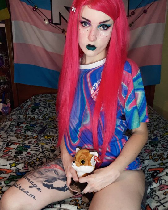 1 pic. Bubble Gum Prince ?

#nsfwtwitter #femboy #twink #transporn #ddlb #ddlbnsfw https://t.co/bwBN