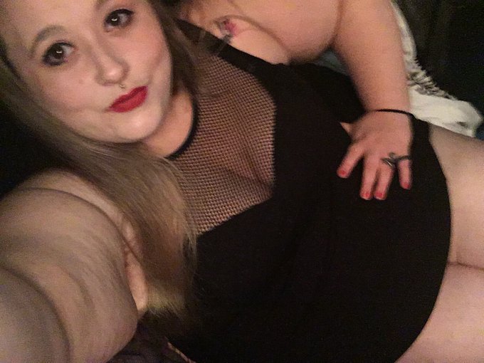 Nothing like being spoiled for the weekend with amazing food and a cute Airbnb ! This is the level of<a href="/tag/beforethe90days"class="tags"><span>#beforethe90days</span></a>