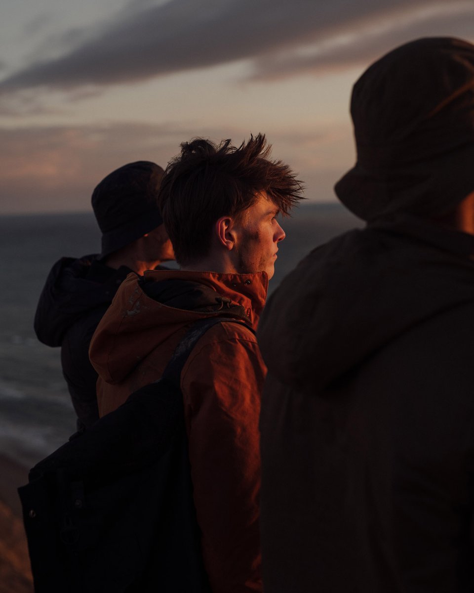 Barbour's tweet photo. Combining Barbour’s iconic heritage with @norseprojects’ Danish minimalism, the #BarbourNorseProjects collection features archive inspired outerwear styles, heavyweight knitwear and soft cotton jerseys in understated designs. Discover more: https://t.co/SYBScqC1Kv https://t.co/UktxM4bwTT
