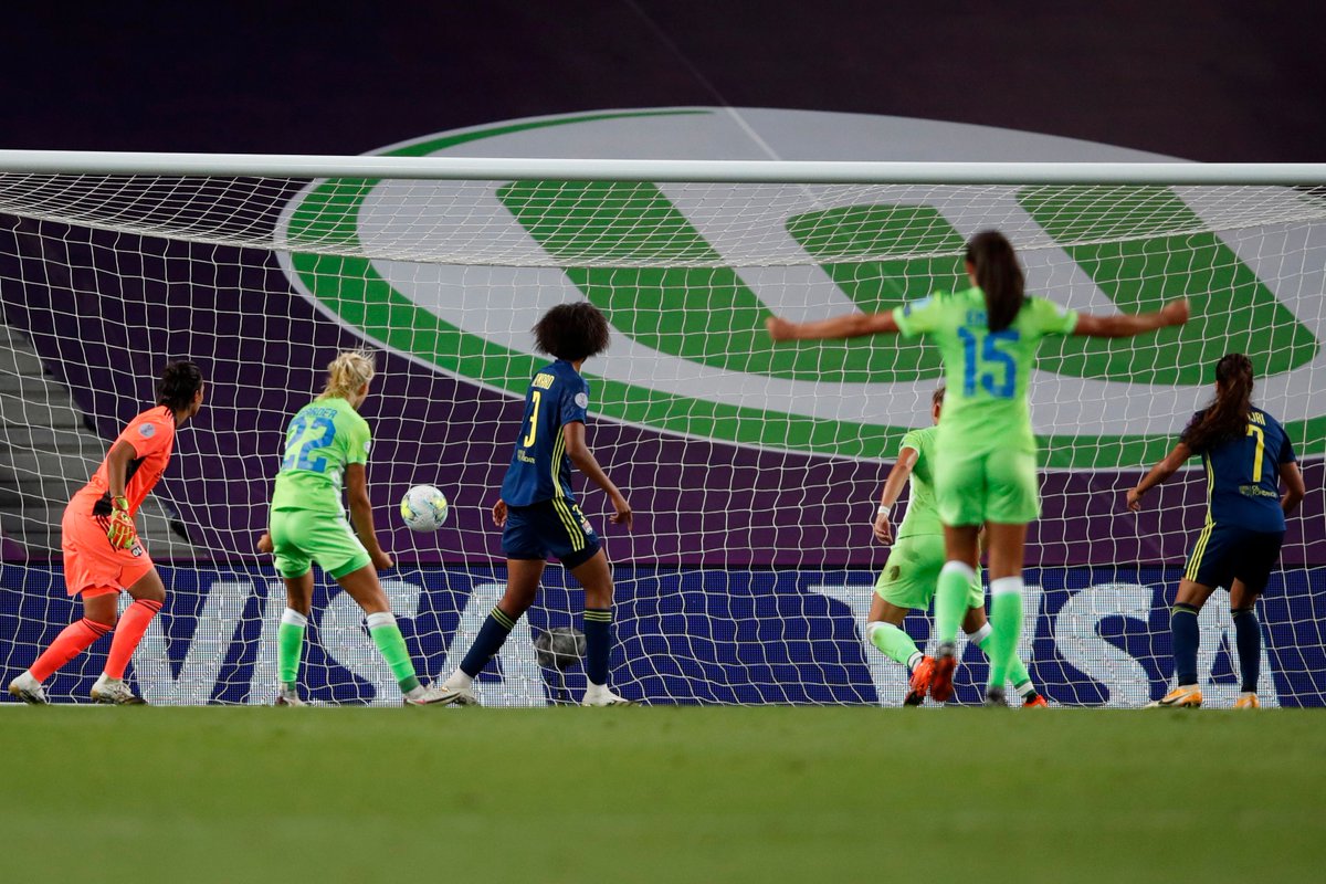 UWCL's tweet photo. Game on! 💪 Alexandra Popp fires in for Wolfsburg 🟢

Who's scoring next? 🤔

#UWCLfinal #UWCL https://t.co/cBSGhuxaXn