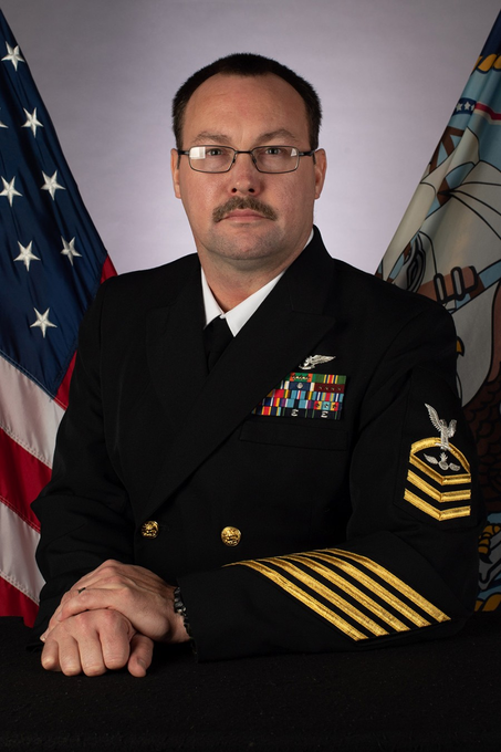 dead at 41 Charles Robert Thacker was from  #Arkansas and a Chief Petty Officer in the Navy. While deployed on the USS Theodore Roosevelt, 650 members contracted  #COVID. 10 days later Thacker was found unresponsive while in quarantine on Guam. How many more Trump?  #MAGA