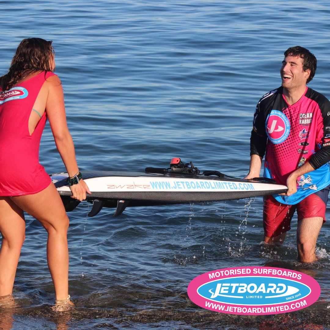Easiest way to carry a Jetboard?🤔 👇 
.
#surf #surflife #surfphotography #surfporn #surfphotos #surfing🏄 #surfrider #surfculture #surfskate #surfphotographer #jetboard #surfski #surfacepatterncommunity #surfingmurah #longboardsurfing #surfdog #california_surf #surfsidebeach