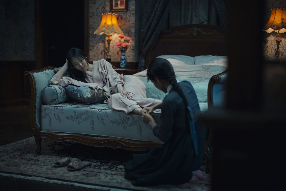 the handmaiden (2016)a woman is hired to serve as the handmaiden to a japanese heiress, but is secretly involved in a scheme with a conman to defraud her.