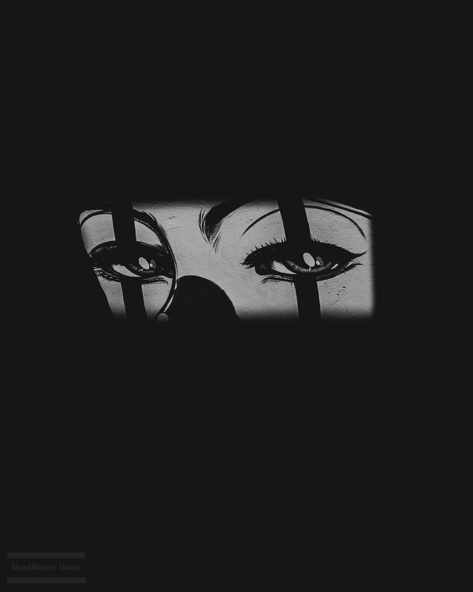 ShredMasterB's tweet photo. Eyes are window to the soul
Thailand Bangkok graffiti

#thailand #graffiti #blackandwhitephotography #blackandwhite #photograghy #Bangkok #streetphotography #eyes #art @greymonkey101 @Best_Photo_RT https://t.co/qBB6I1tuK7