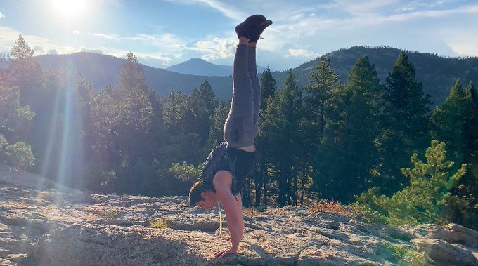 Hiking in Colorado while upside down https://t.co/9WuGxi4dPa<a href="/tag/sxsw"class="tags"><span>#sxsw</span></a><a href="/tag/austin"class="tags"><span>#austin</span></a>