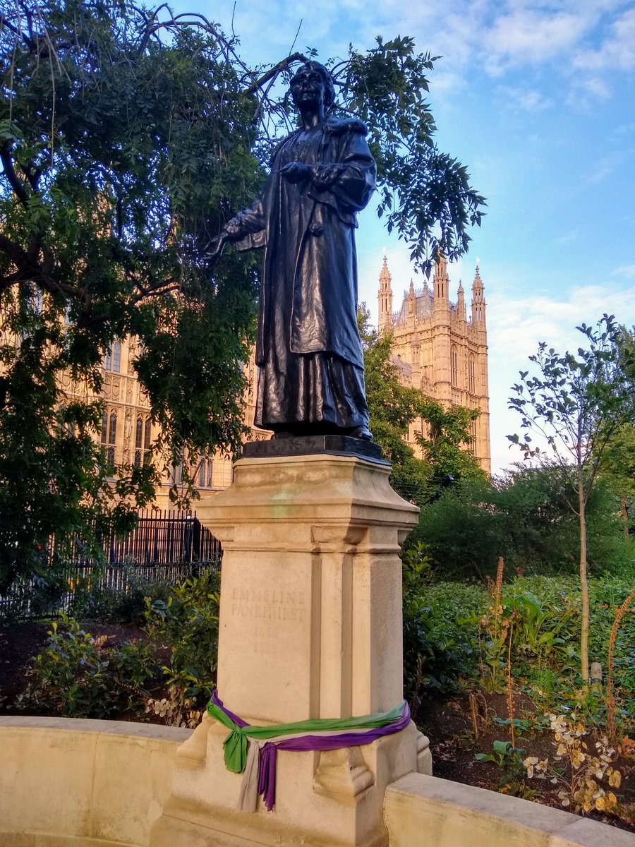 The other side of parliament is Victoria Tower Gardens and Emmeline Pankhurst, a Moss Side lass who founded the Women's Social and Political Union (WSPU) - an all-women suffrage advocacy organisation dedicated to "deeds, not words". Perhaps the oldest of  #womenstatues - 1930?
