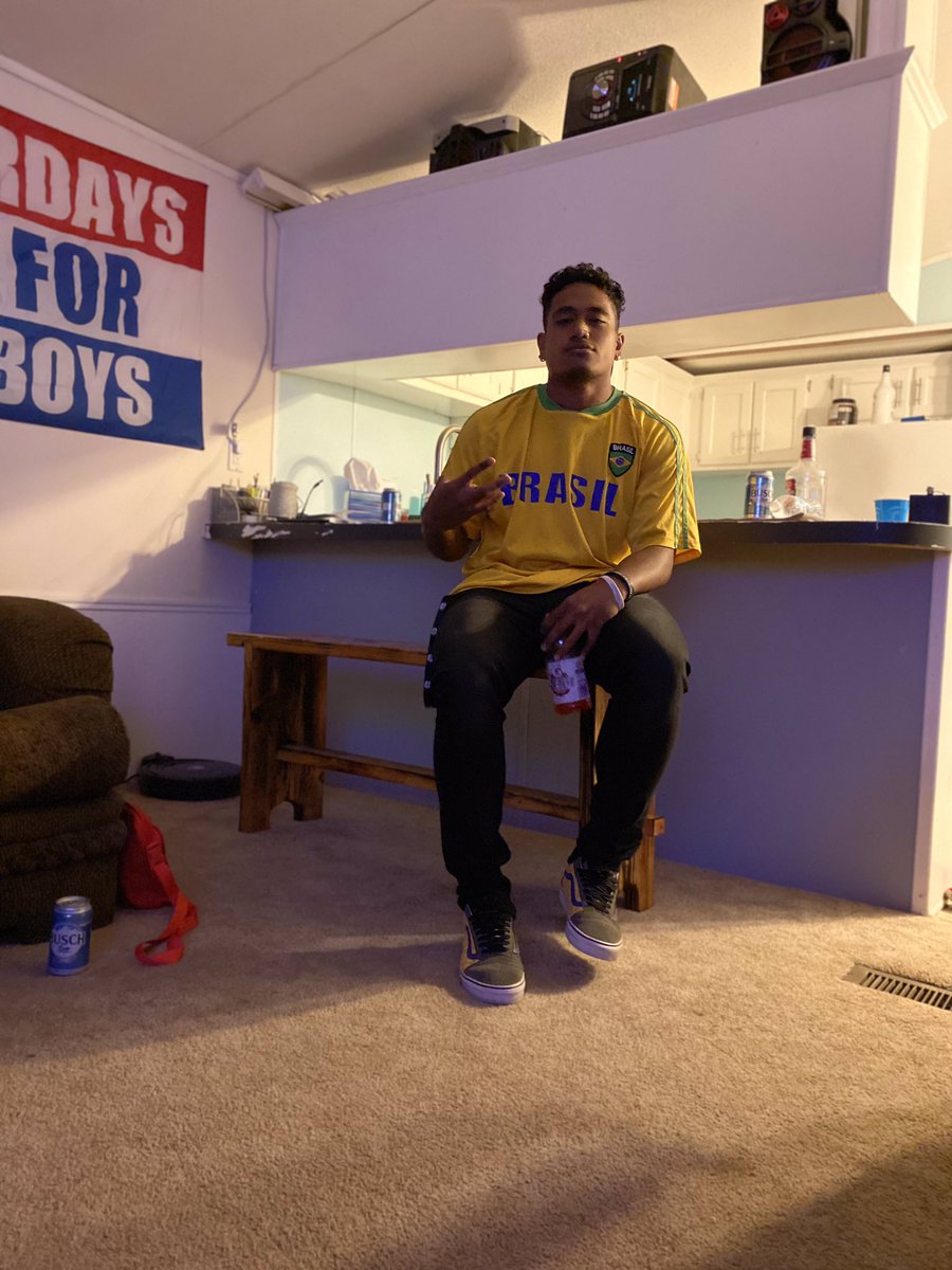 i really can’t dress 🧀