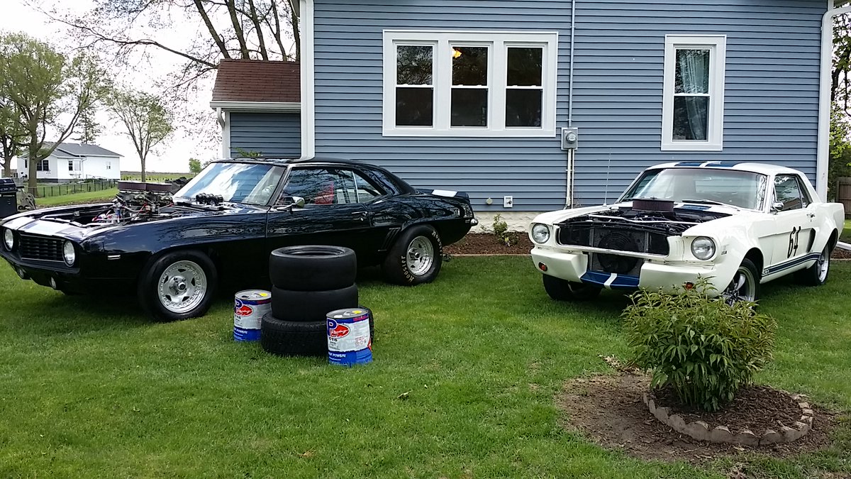 HalKScott's tweet image. 69 camaro 598 ci and 1007 hp. 1964.5 mustang 351 cleveland and nitrous. FUN TIMES