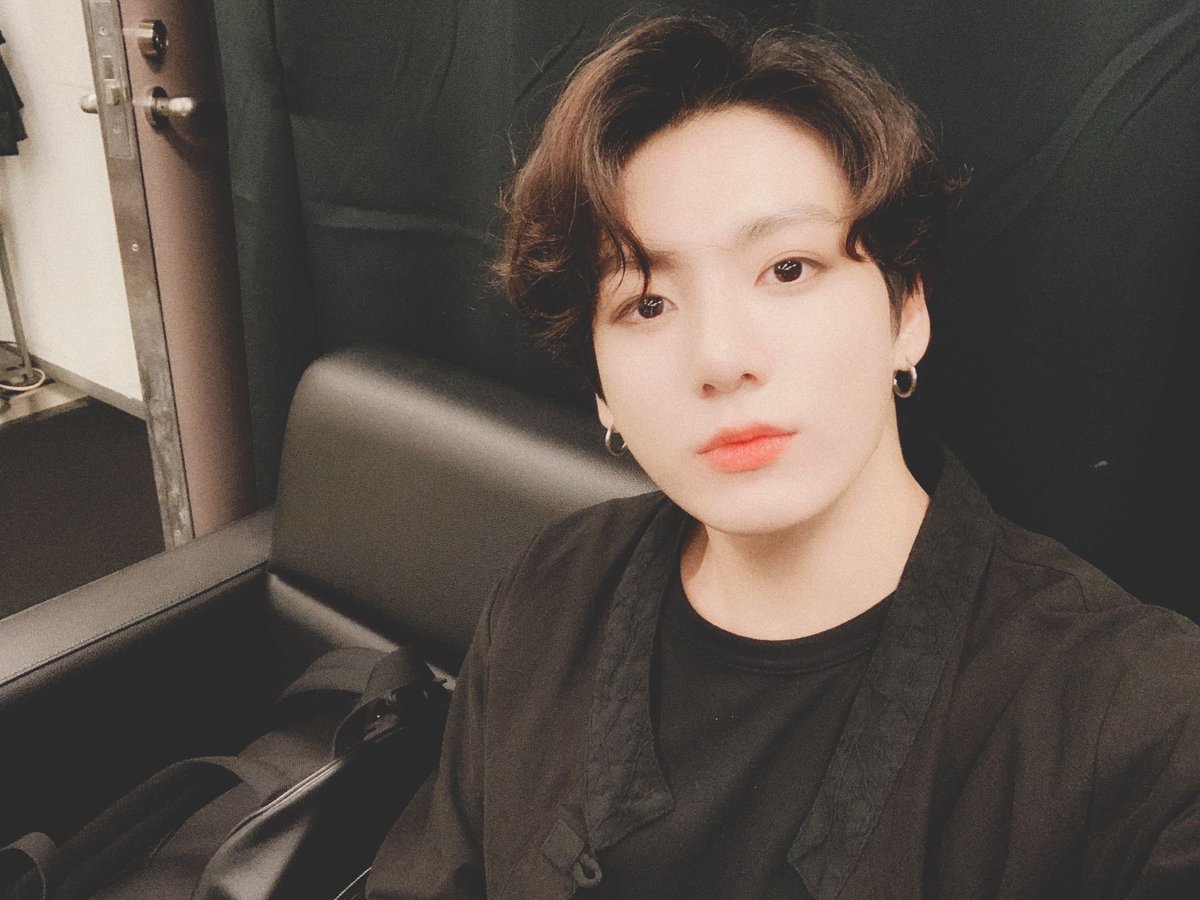 you love when he sends you car selfies