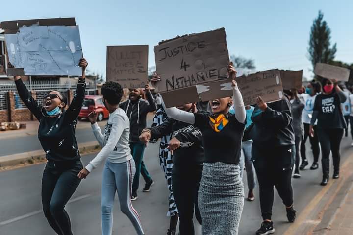 blackdoeksa's tweet photo. Our unity is our strength &amp; diversity is our power! 

#justicefornathaniel #SayHisName #NathanielJulies 

#blackdoekmovementsa https://t.co/MqkNNc3fIX
