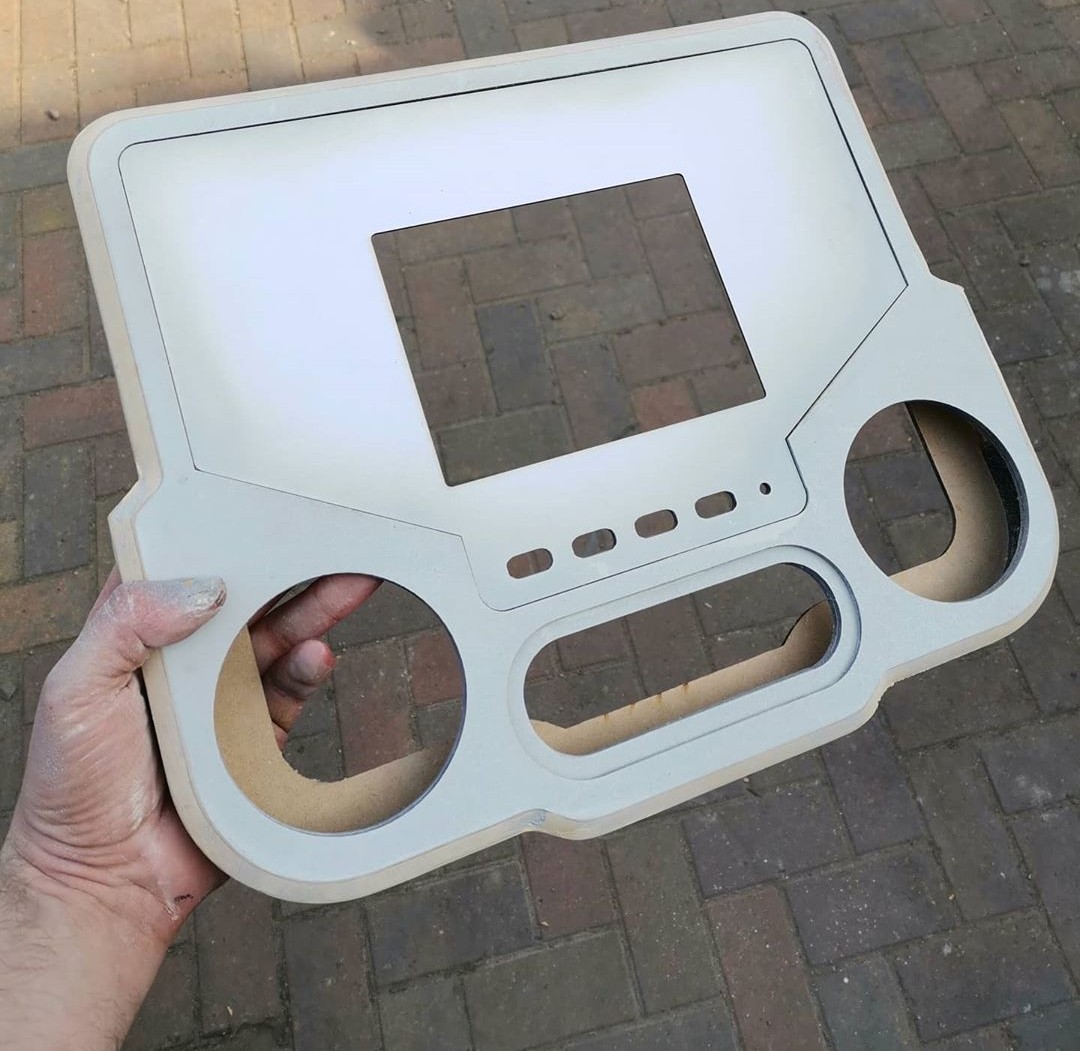 Playretrodesig1's tweet photo. Had a go at making a large tiger LCD to display it's games, no idea why, just liked the shape of them nasty LCD games #tigerelectronics #projects #visualart https://t.co/X1AkDKbv8L
