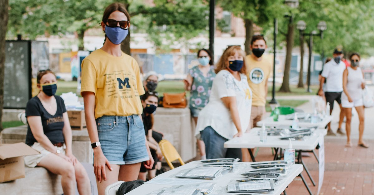 UMich's tweet photo. Hey @UMichStudents! Have you picked up your #COVID19 safety kits yet? Visit us on the Diag on Central Campus or the North Campus Grove, Monday, Aug 31-Wednesday Sep 2, from 10am-4pm to get yours. https://t.co/0IobWB1JZ9 https://t.co/40jeifvXsR
