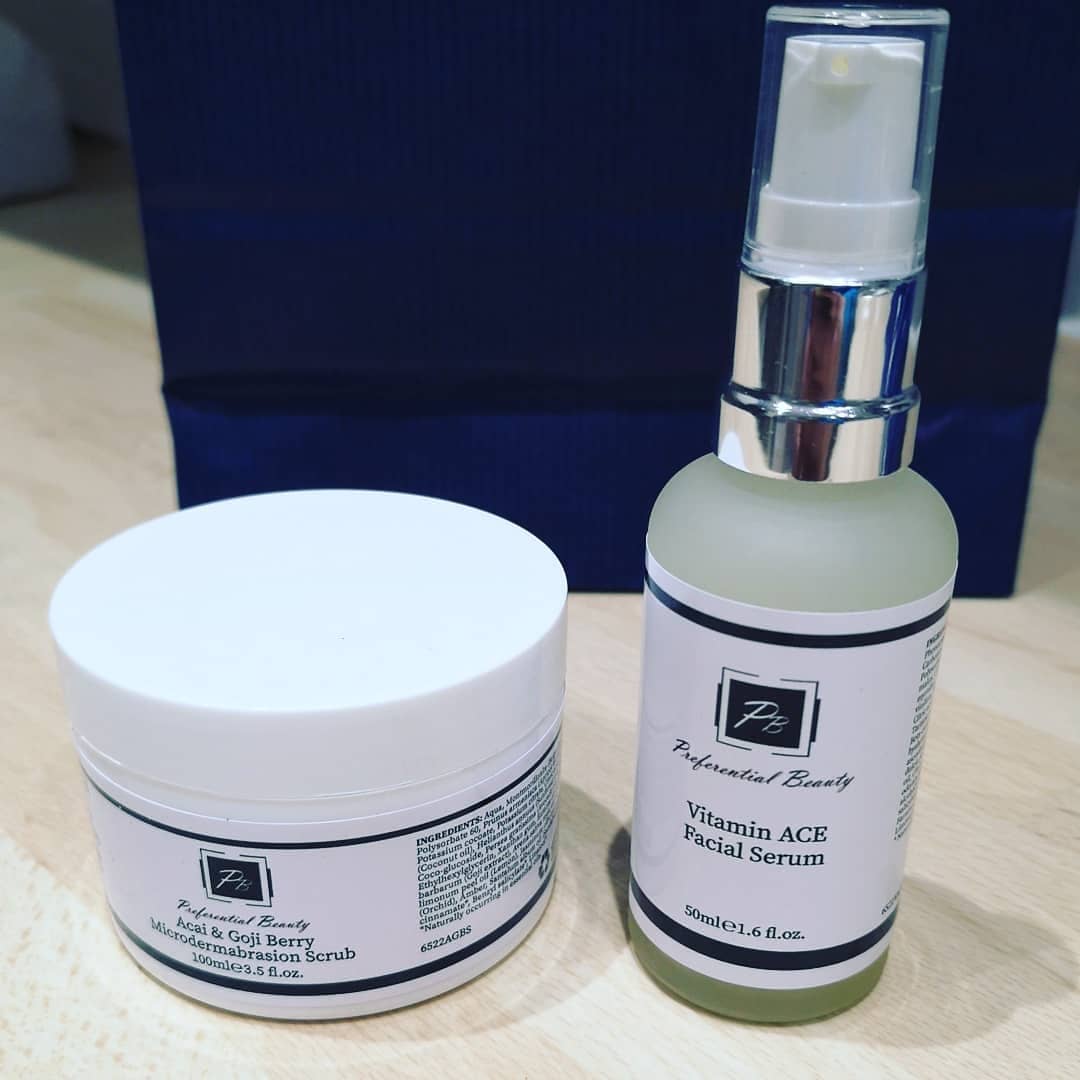 Treat time! Thank you @PreferentialBe2 !

#slightaddiction #acai #gojiberries #microdermabrasion #acefacial #facialserum #supportinglocal #supportinglocalbusiness #pampertime💆 #timeforme #andrelax #bankholidaymonday😎☀️ #bankholidaypamper #bankholidayvibes