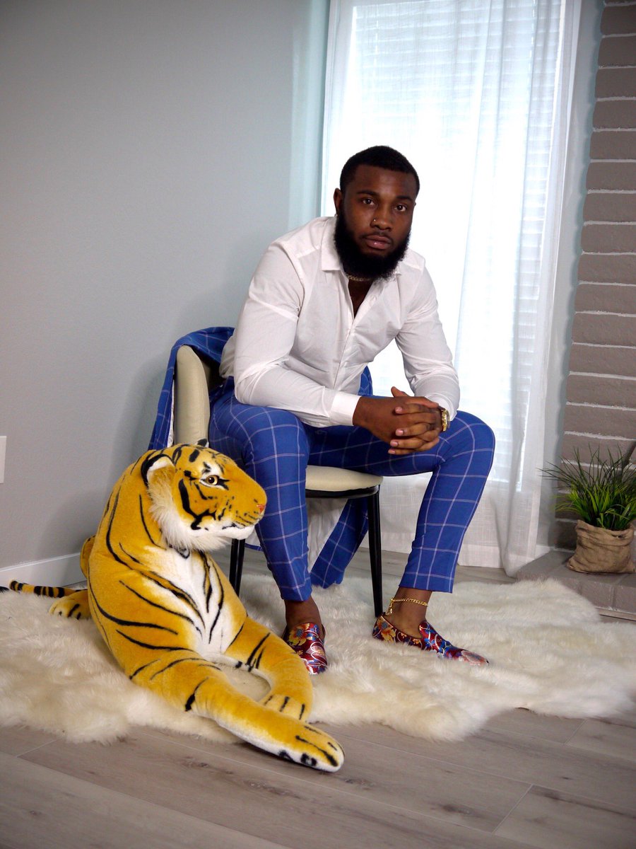 Here go some of the pictures we took...peep my pet tiger 