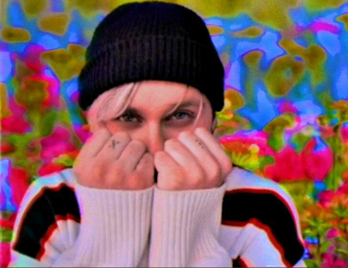 that_is_Sofi's tweet image. #VMAs #5SOSForVMAS #5SOSFam 

Wildflower~ 5 Seconds Of Summer deberia ganar por ser el mejor video hecho en cas