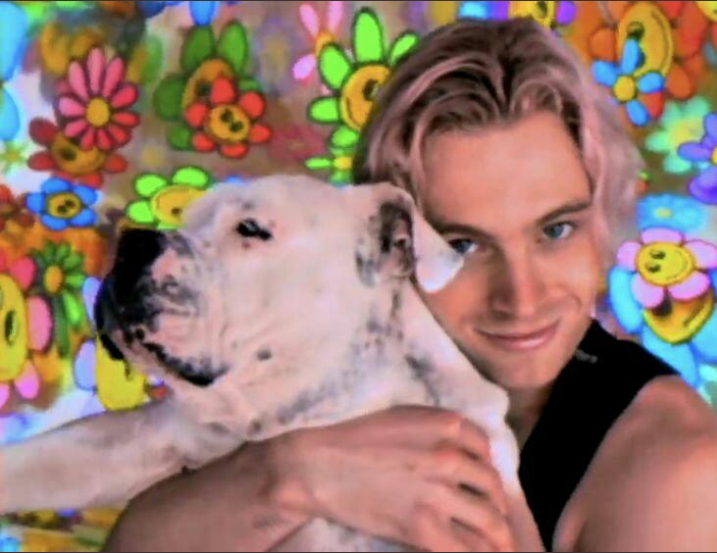 that_is_Sofi's tweet image. #VMAs #5SOSForVMAS #5SOSFam 

Wildflower~ 5 Seconds Of Summer deberia ganar por ser el mejor video hecho en cas