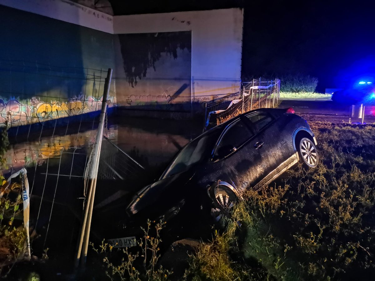 Accidente de vehículo en GI-638 a la altura de #deba en #mutriku
Estabilizamos la escena ,cortamos fluidos y batería <a href="/trafikoaEJGV/">Trafiko</a>
#suhiltzaileak