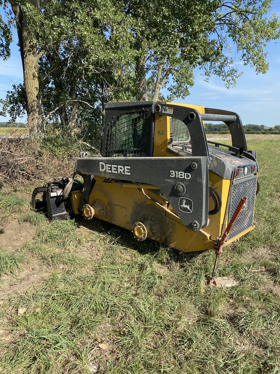 Just when you think “I’ll just go clean up a few trees in the pasture”. Nope how about a coupe flat tires🍻🍻🍻