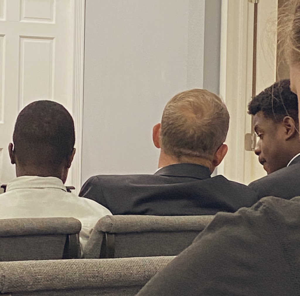 I’ve never seen someone personally invest in people WHILE preaching as I have seen my father do so many times. 

(@PastoReeves sitting with some of our young people for a few moments while preaching tonight) 

#notacandysticksermon #noshowboating #investinginpeople
#REALrealdeal
