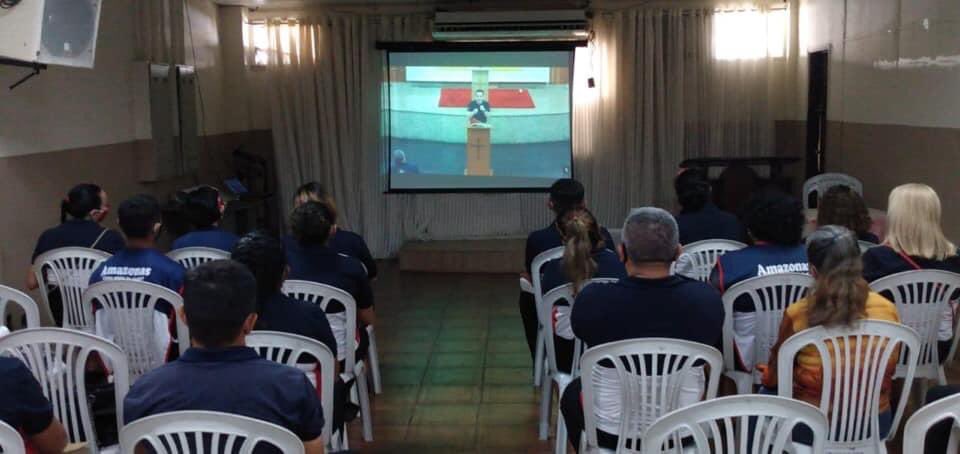 evg_amazonas's tweet photo. Hoje (30/08) aconteceu uma videoconferência especial com o grupo de evangelização de todo o Brasil, com o tema: deixa Deus te usar.@bpzangarini
â˘
â˘
â˘
â˘
#evgam #videoconferencia #manaus #iurd #famĂliaevg #uckg #evgbrasil https://t.co/WqHepbDnHP
