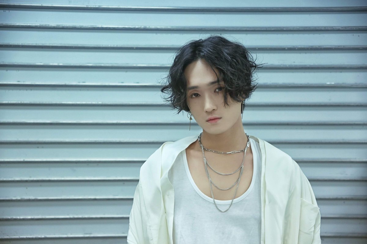 Yang jiwan teniendo uno de los estilos más cool a necessary thread